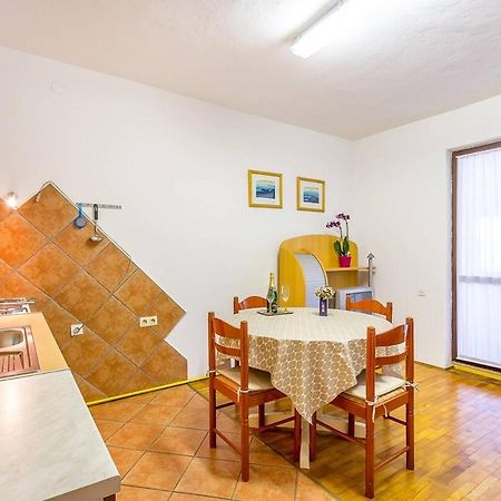 Apartments Dragica Valbandon ภายนอก รูปภาพ