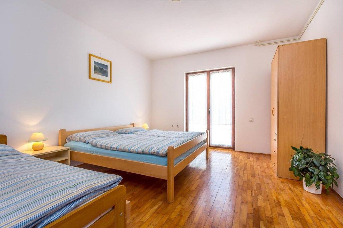 Apartments Dragica Valbandon ภายนอก รูปภาพ
