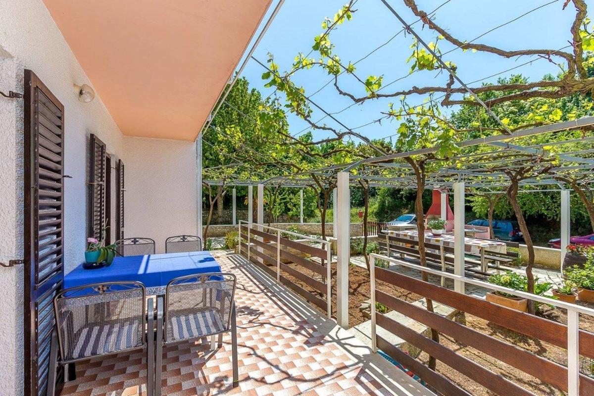 Apartments Dragica Valbandon ภายนอก รูปภาพ