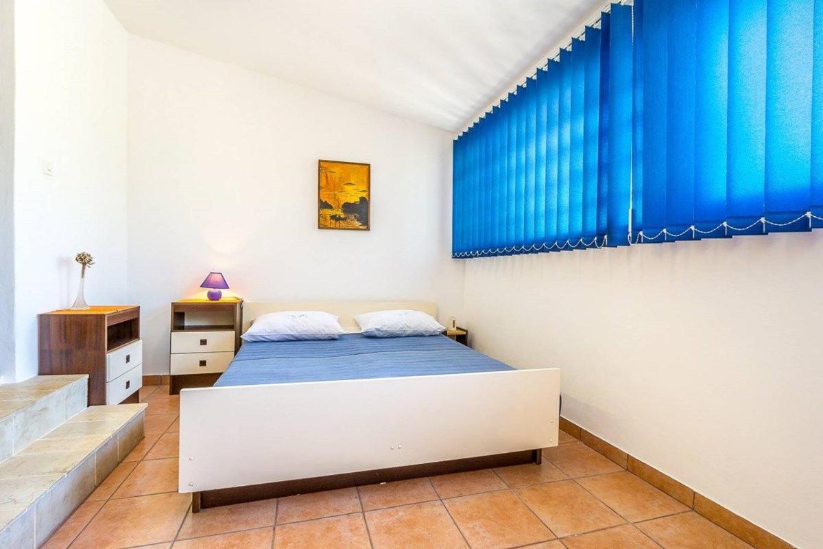 Apartments Dragica Valbandon ภายนอก รูปภาพ