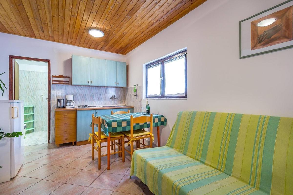 Apartments Dragica Valbandon ภายนอก รูปภาพ