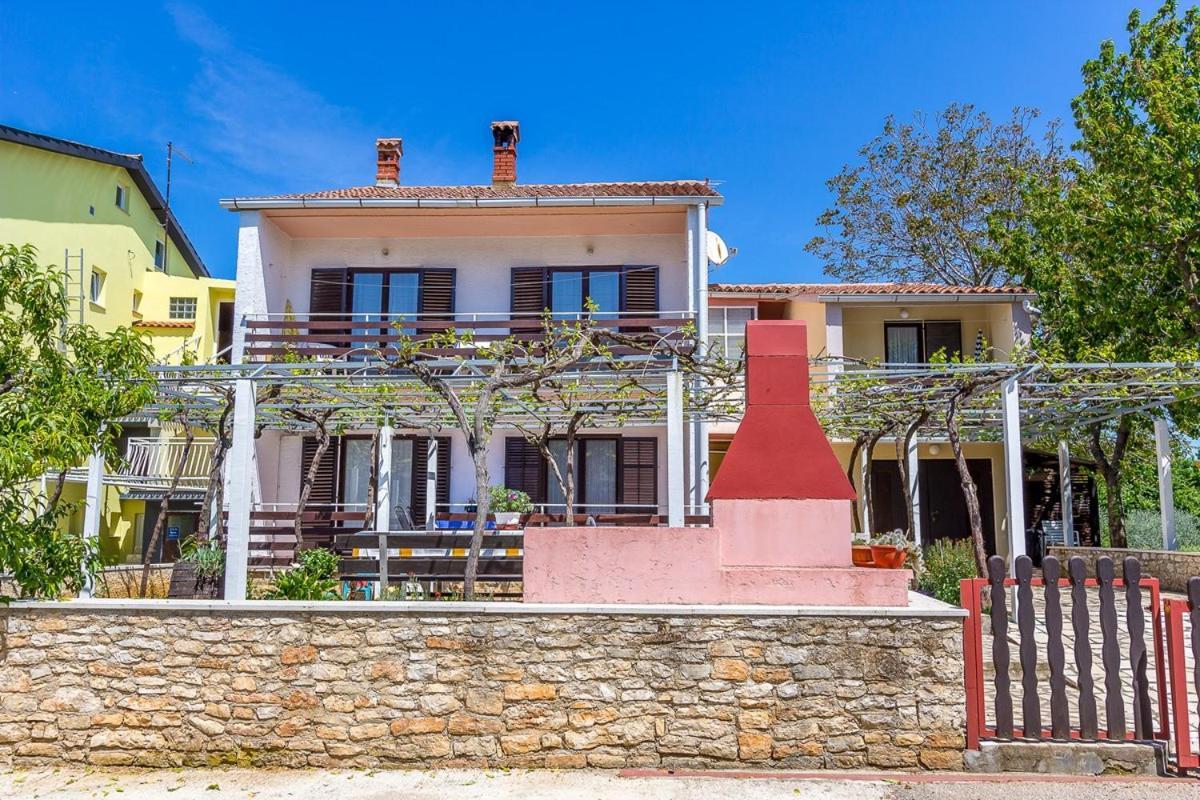 Apartments Dragica Valbandon ภายนอก รูปภาพ